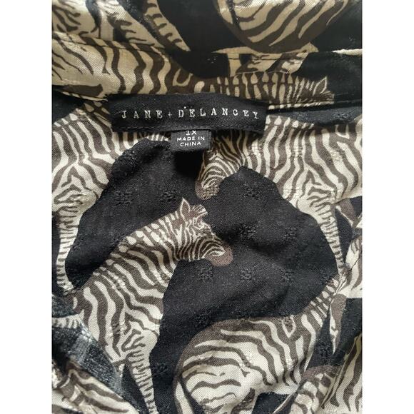 Jane + Delancey Zebra AOP Womens/Teen Blouse Size 1X Sheer Avant Garde - Picture 3 of 9